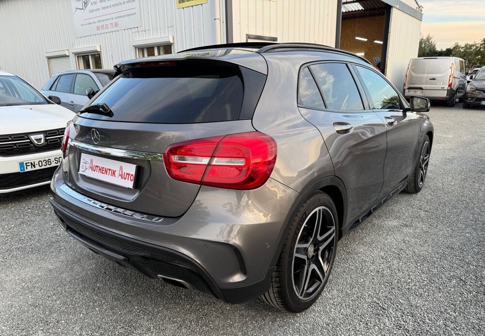 Classe GLA 220D 4MATIC 7G-DCT 170cv - FASCINATION - SUIVI 100% MERCEDES 2015 occasion 45560 Saint-Denis-en-Val