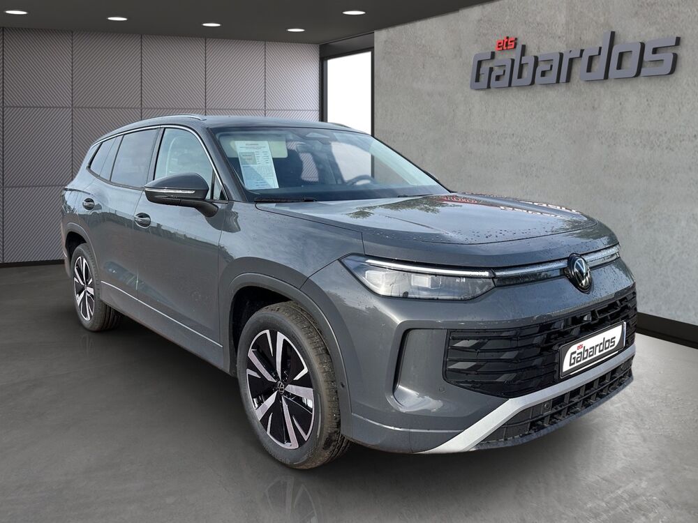 Tayron 7 PLACES LIFE 30 YEARS TSI 150 DSG7 HYBRIDE - 10 KMS 2025 occasion 16100 Ch&acirc;teaubernard