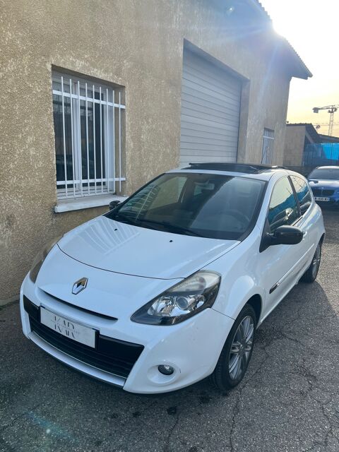 Renault Clio III 1.2 TCe 103 CH NIGHT & DAY - ENTRETIEN COMPLET 2011 occasion SAINT PRIEST 69230