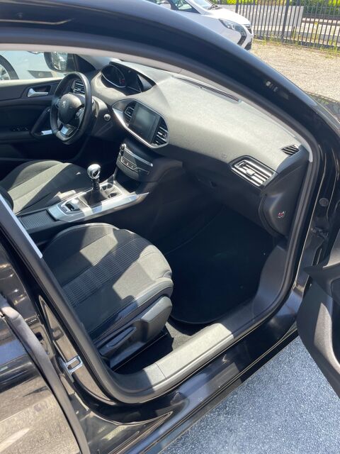 308 1.2 E-THP Essence 110ch Finition Allure 106.000Kms du 04/201 2019 occasion 72100 Le Mans