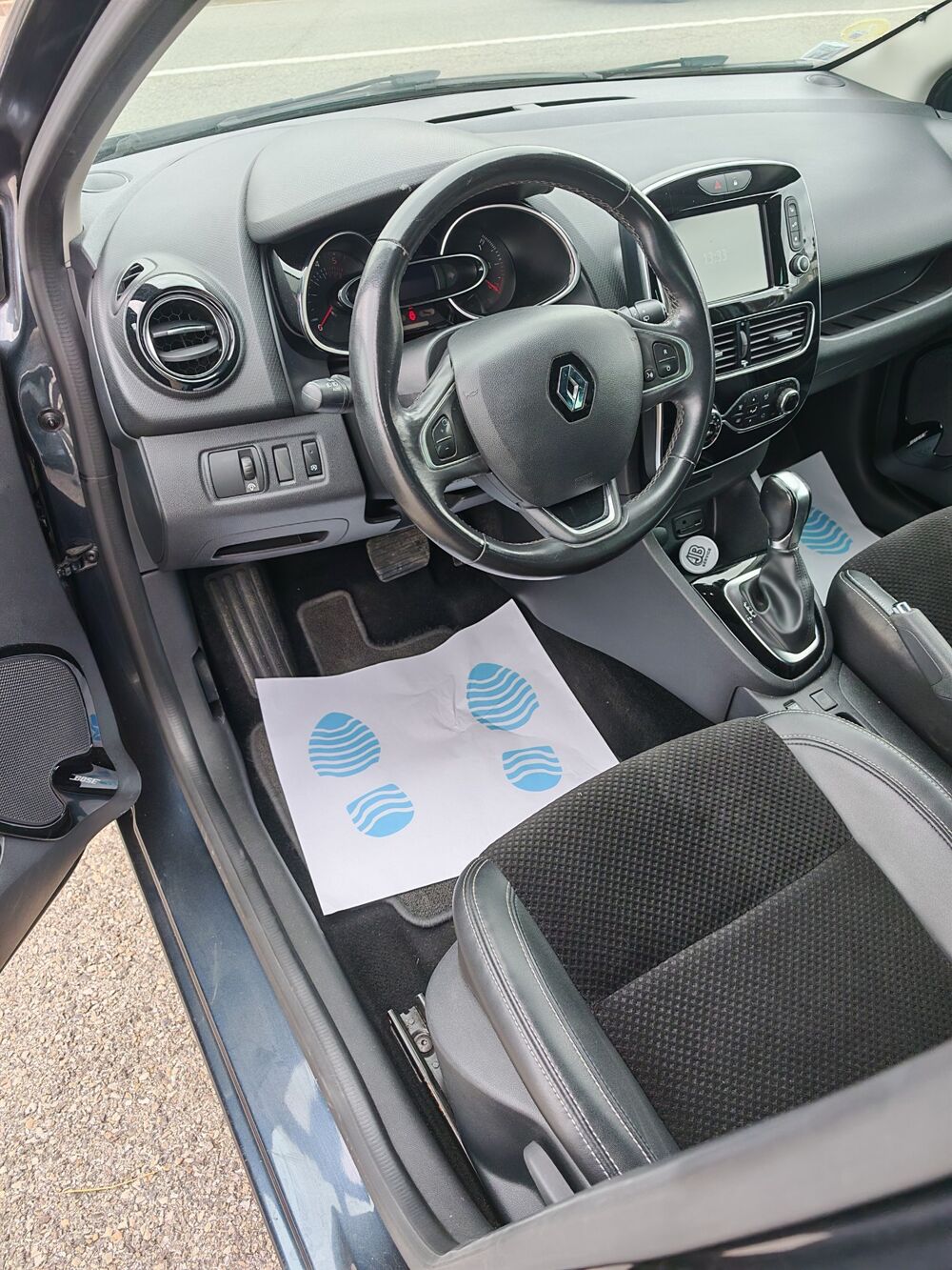 Clio IV 1.5 DCI 90 CV BOITE EDC FINTION INTENS BOSE 2016 occasion 01360 Balan