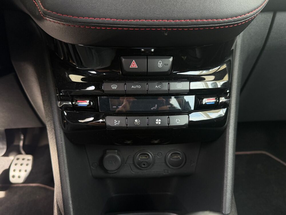 208 I GTI 1.6 THP 200 cv - Demi ligne 2013 occasion 95190 Goussainville