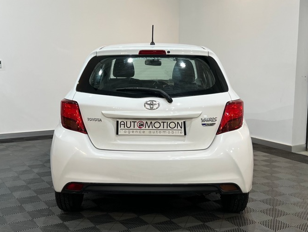 Yaris 69ch 1.0 vvt-i 2016 occasion 17000 La Rochelle