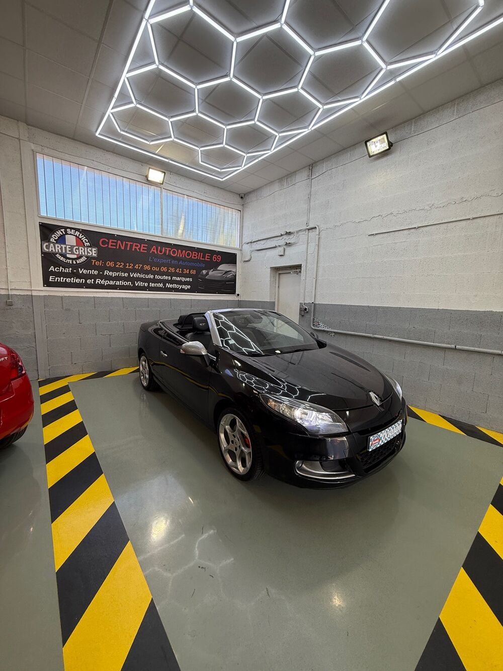 M&eacute;gane GT Phase II Coup&eacute; Cabriolet 2.0 dCi 160ch, GARANTIE 2011 occasion 69800 SAINT-PRIEST