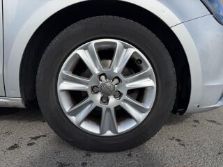 A1 Attraction 1.6 TDI 90 ch - Entretiens OK 2013 occasion 95190 Goussainville