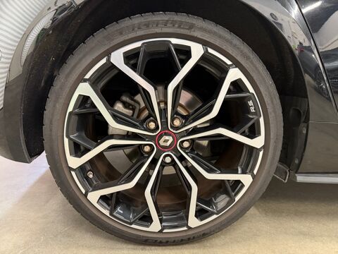 M&eacute;gane IV RS 1.8 TCE BVA / SUIVI CONSTRUCTEUR COMPLET / GARANTIE 2018 occasion 85300 CHALLANS
