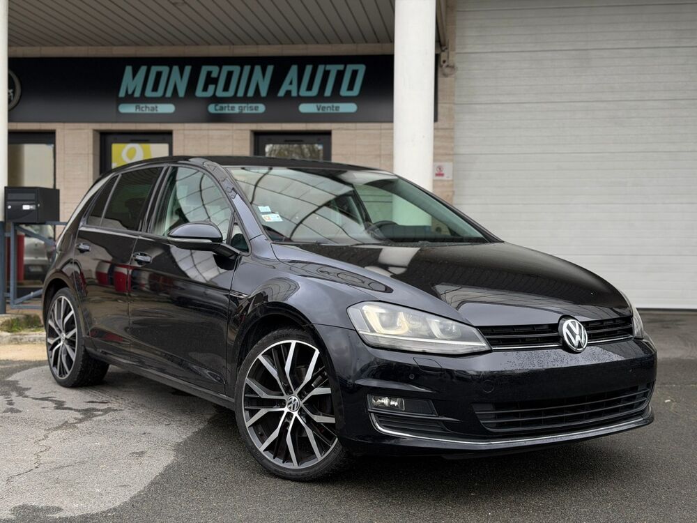 Golf 7 VII Pack R Line 1.4 TSI Blue Motion DSG7 S&S 125 cv Bo&icirc;te 2015 occasion 95190 Goussainville