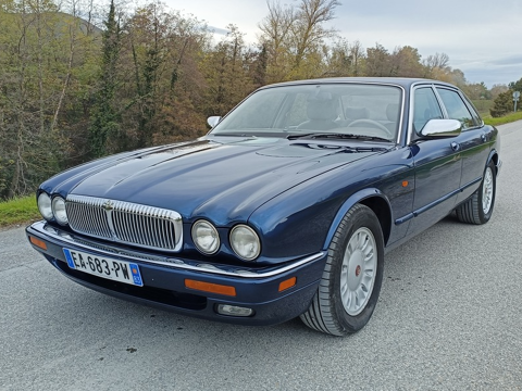 Jaguar Daimler XJ 4.0 i 24V 226 cv Bo&icirc;te auto 1995 occasion Cruas 07350