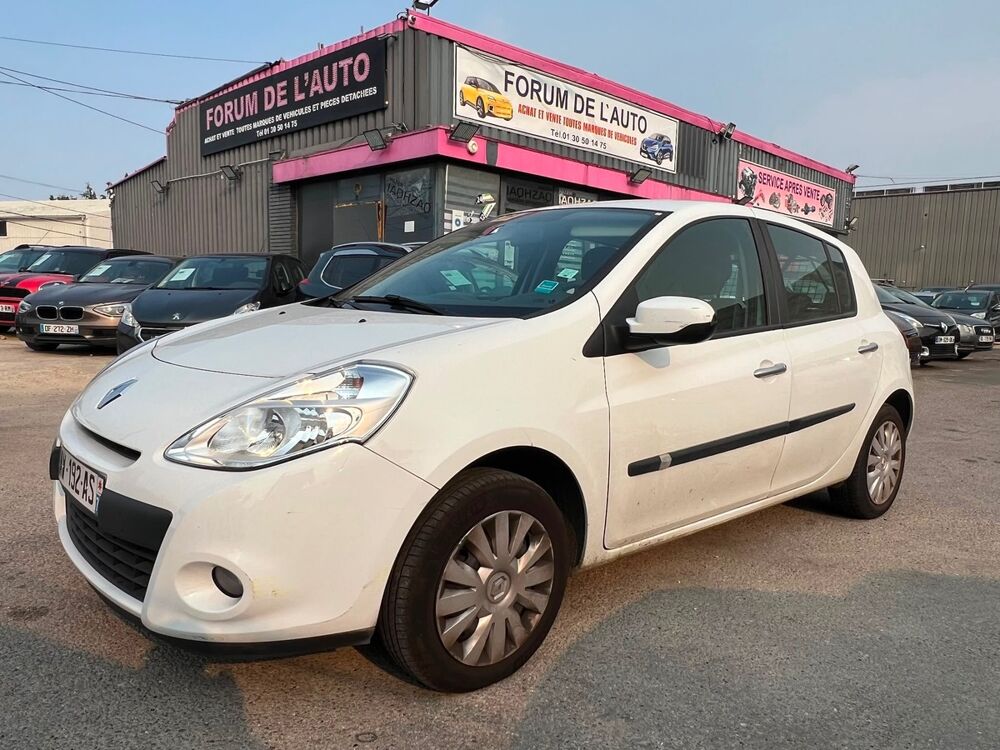 Clio 3 (2) 1.2 16V 75 AUTHENTIQUE 5P EURO5 2010 occasion 78310 Coigni&egrave;res