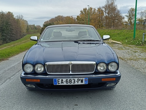 Daimler XJ 4.0 i 24V 226 cv Bo&icirc;te auto 1995 occasion 07350 Cruas