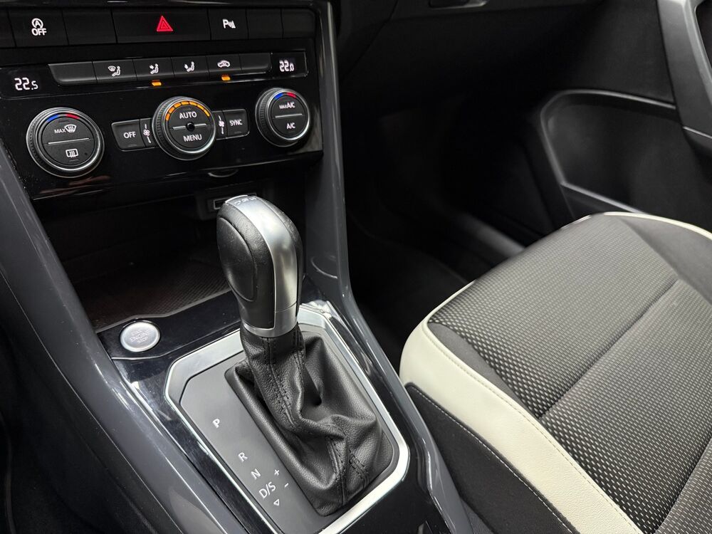 T-ROC 1.5 TSI EVO 150 DSG7 - CARAT - SUIVI VW 2018 occasion 45560 Saint-Denis-en-Val