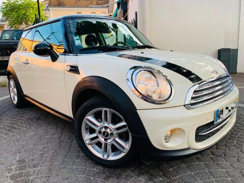 MINI COUPE Cooper R56 - Pack Chili - 1.6 D 112 cv BV6 - Crit 2 / 3&egrave;me m 2010 occasion 78800 Houilles