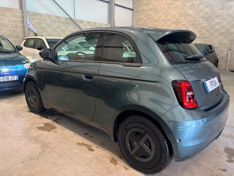 500 e 118cv 42kwh GIORGIO ARMANI COLLECTOR'S EDITION / CUIR / CA 2025 occasion 91480 Varennes-Jarcy