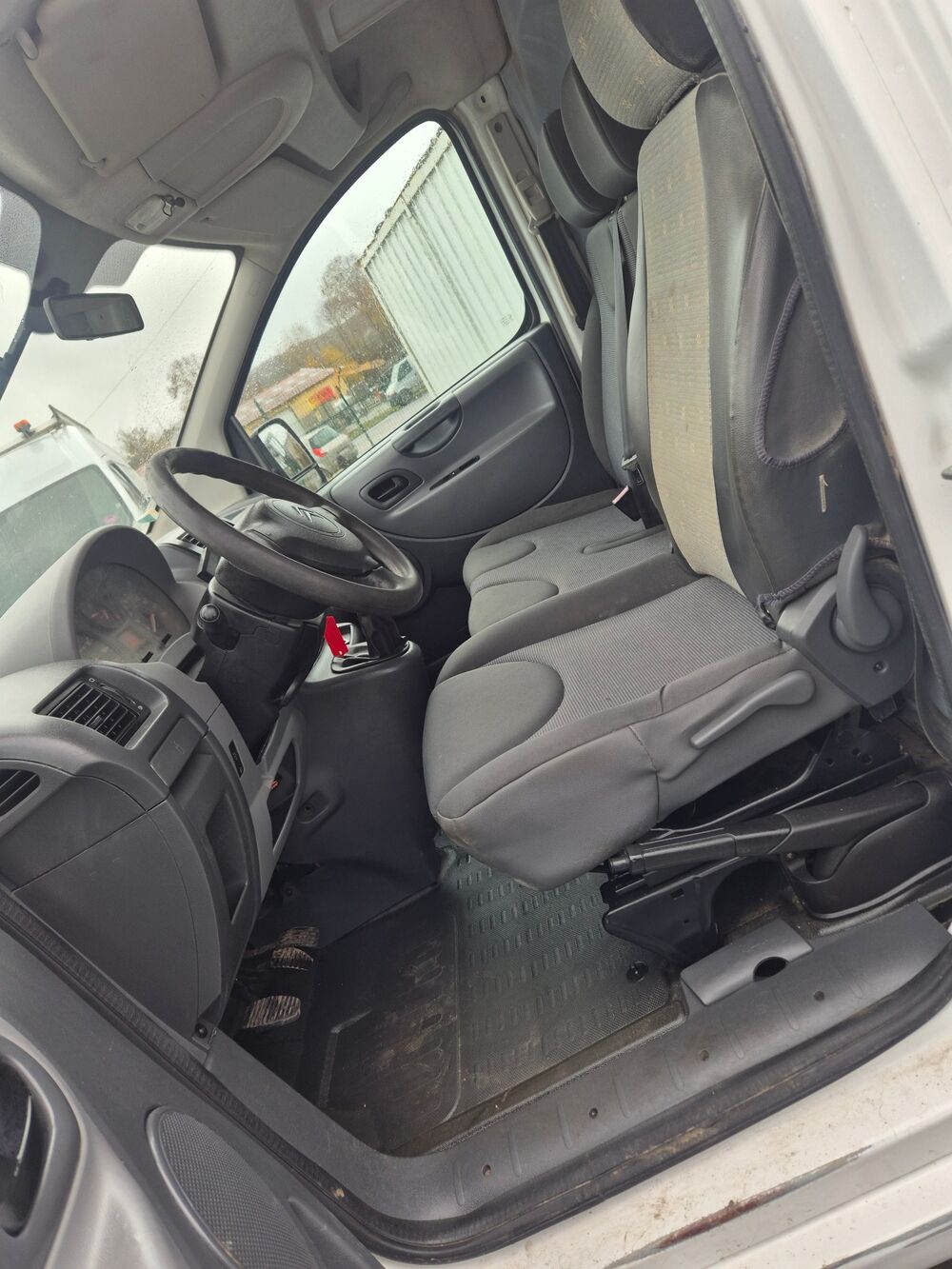 Jumpy 1.6 hdi 122KMS CERTIFIER 2010 L2H1 MOTRICITE RENFORCE 6990€ 2010 occasion 51700 Dormans