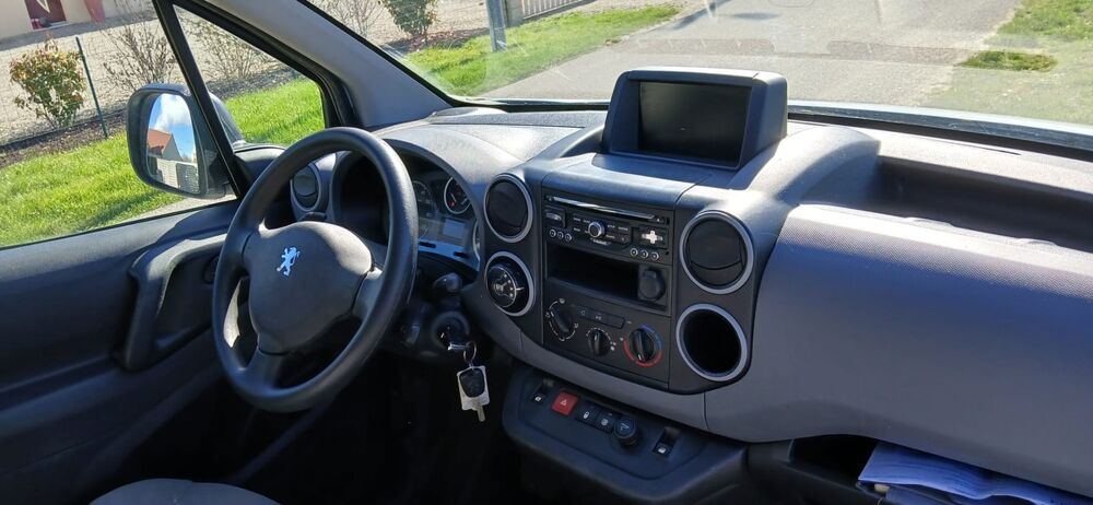 Partner 1.6 Hdi Bo&icirc;te auto tr&egrave;s propre 2015 occasion 45600 Lion-en-Sullias