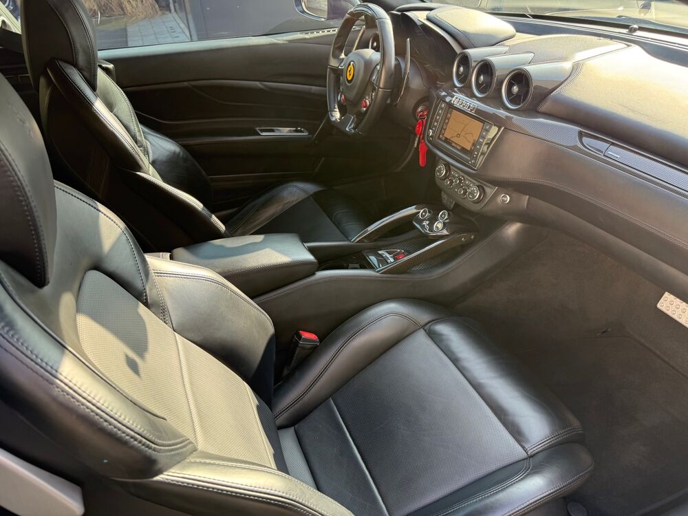 Ff V12 / CARNET / GARANTIE POWER / 68895 KMS 2012 occasion 62780 CUCQ