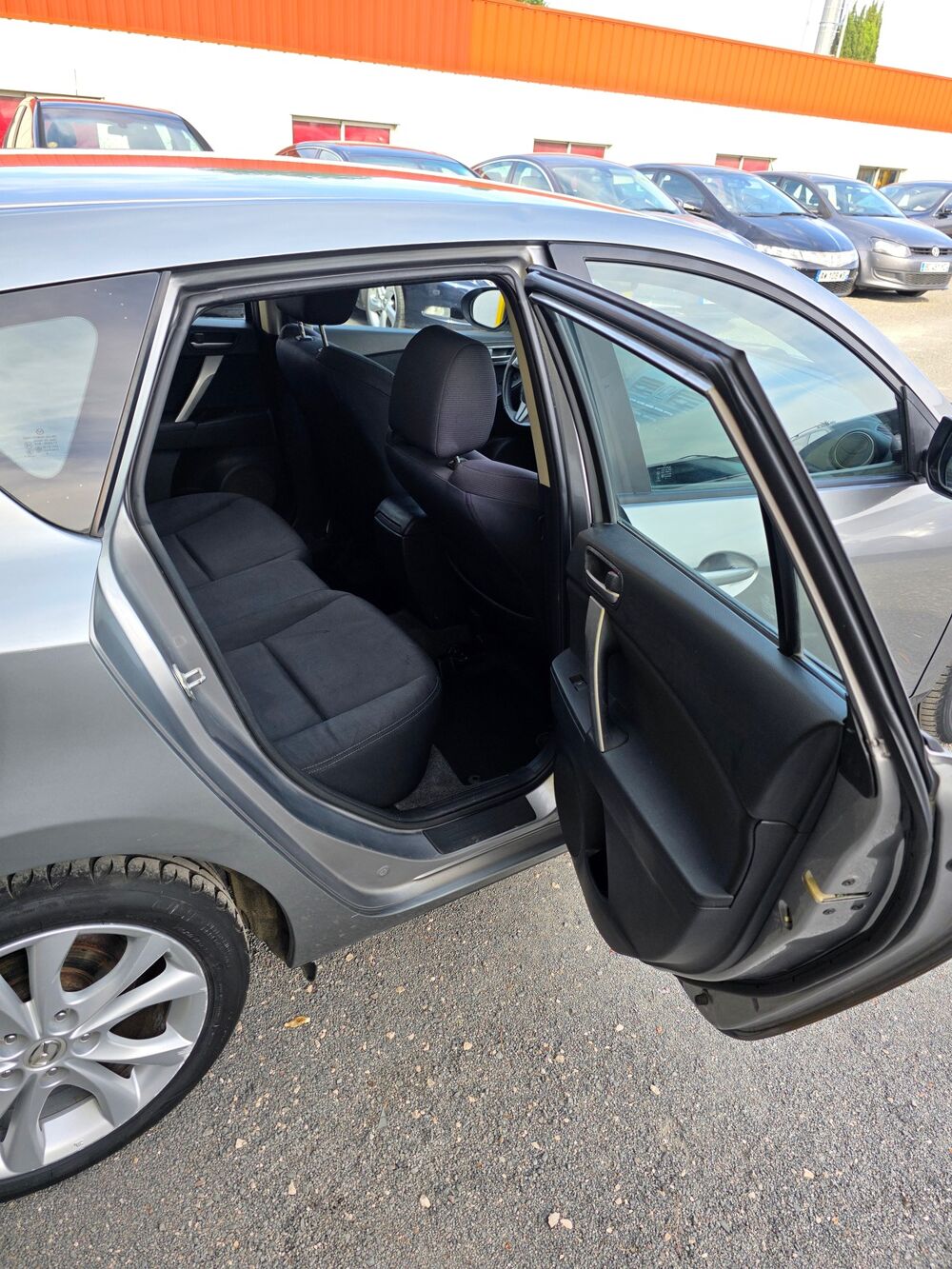 Mazda3 1.6 DIESEL SPORT 110CH KIT DISTRIBUTION NEUF 2010 occasion 41350 Vineuil