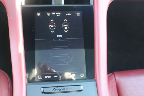 Taycan 476 ch AVEC BATTERIE PERFORMANCE PLUS 93.4 KWH + TOIT PANO O 2023 occasion 34430 Saint-Jean-de-V&eacute;das
