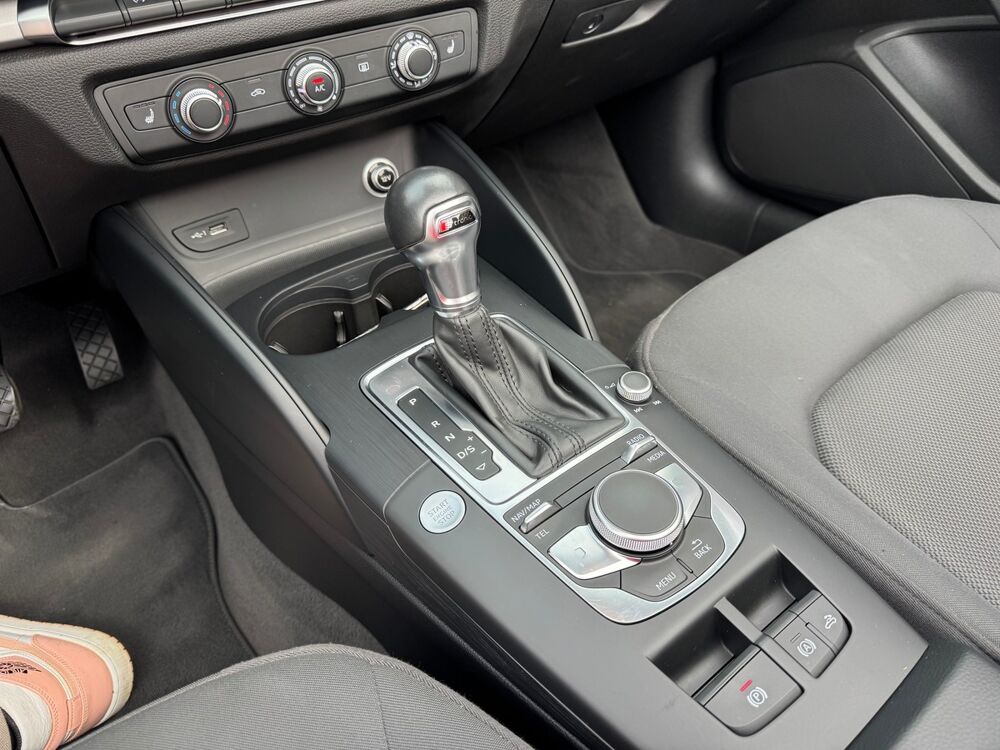 A3 Cabriolet 1.5 TFSI 150 CH / S tronic 7 / Design 2019 occasion 52000 CHAUMONT