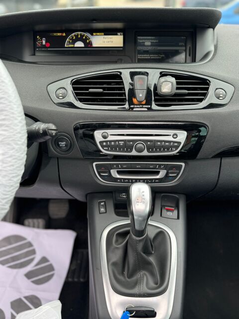 Grand scenic IV III 1.5 Dci 110cv Boite automatique Pack BOSE 7 Places 2011 occasion 10120 Saint-Andr&eacute;-les-Vergers