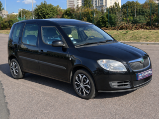 Roomster 1.4 TDi - DISTRIB NEUF - TOIT PANORAMIQUE - &Eacute;CONOMIQUE ET PR 2009 occasion 94140 Alfortville
