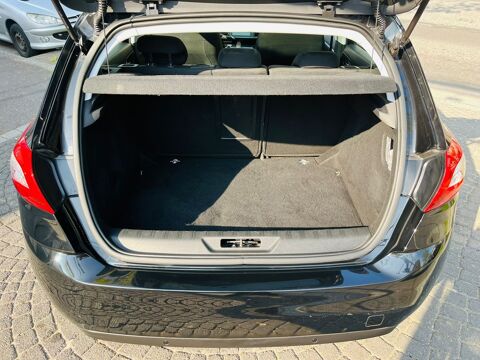 308 II Allure -1.6 16s 125cv Bvm6 - 1&egrave;re Main - Toit Panoramiqu 2014 occasion 78800 Houilles