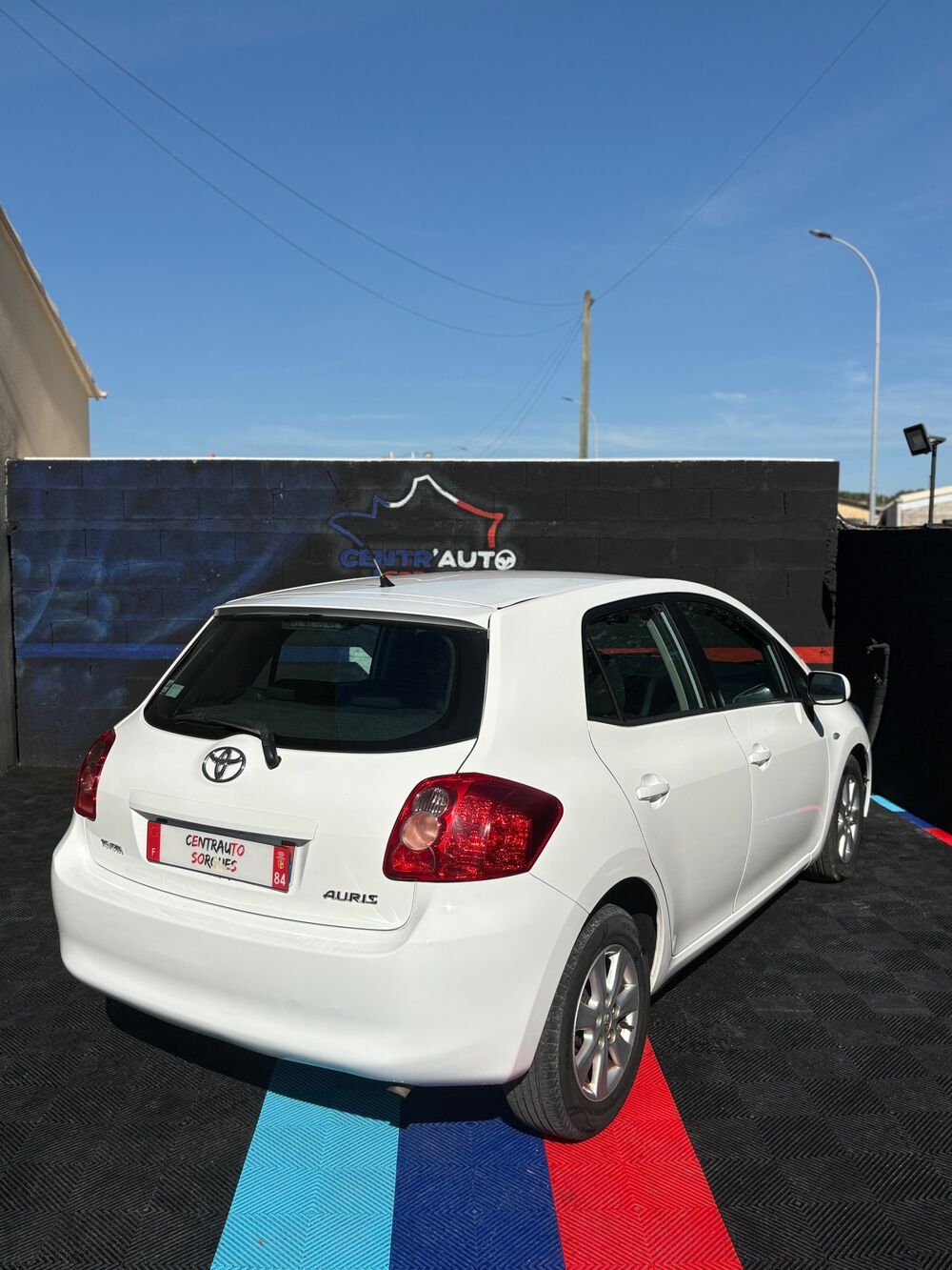 Auris (I) 1.4 D4D 90cv Active GPS & Clim 2009 occasion 84700 SORGUES