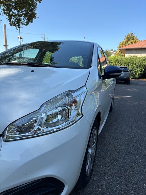 208 1.2 ESSENCE 68ch 24 000 KM GARANTIE 2019 occasion 69320 Feyzin