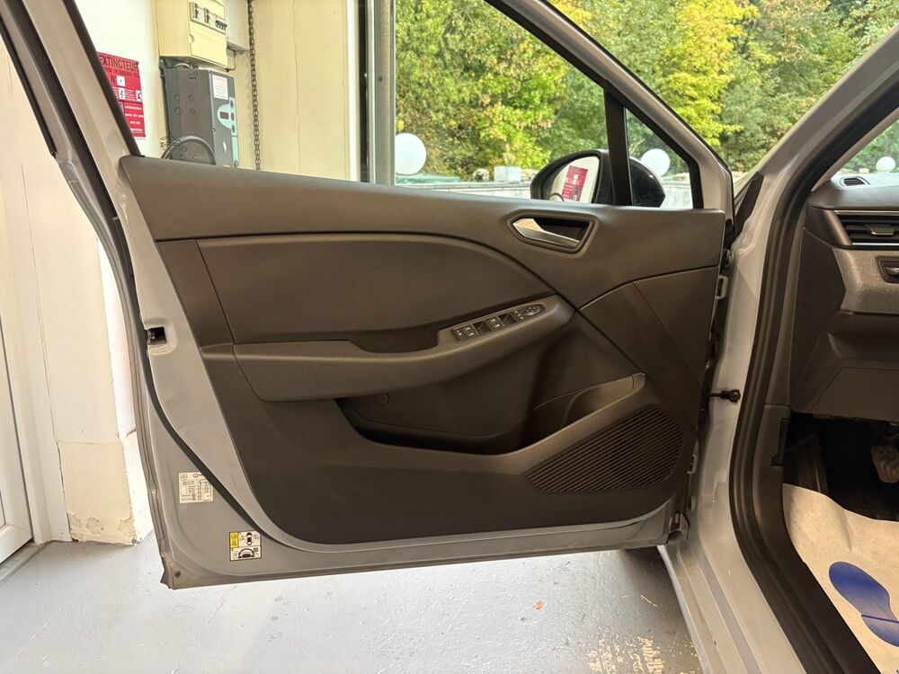 Clio V Nouveau TCE 90 ch BV 6 Evolution Gris Rafale *PRIX HORS TAXE 2024 occasion 51430 Tinqueux