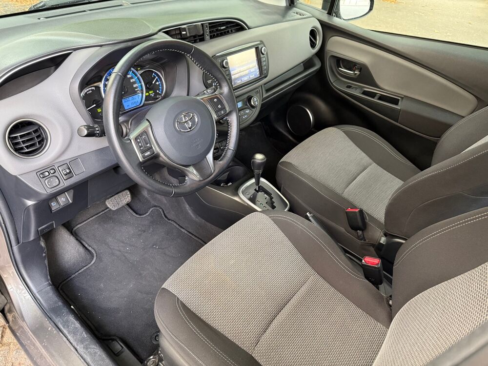 Yaris III Dynamic Business E-CVT 100h 2017 occasion 75019 Paris