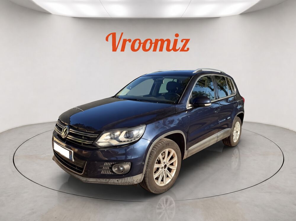 Tiguan 2.0 tdi 140cv Carat 4 Motions DSG TT Options 1er main 2012 occasion 69680 Chassieu