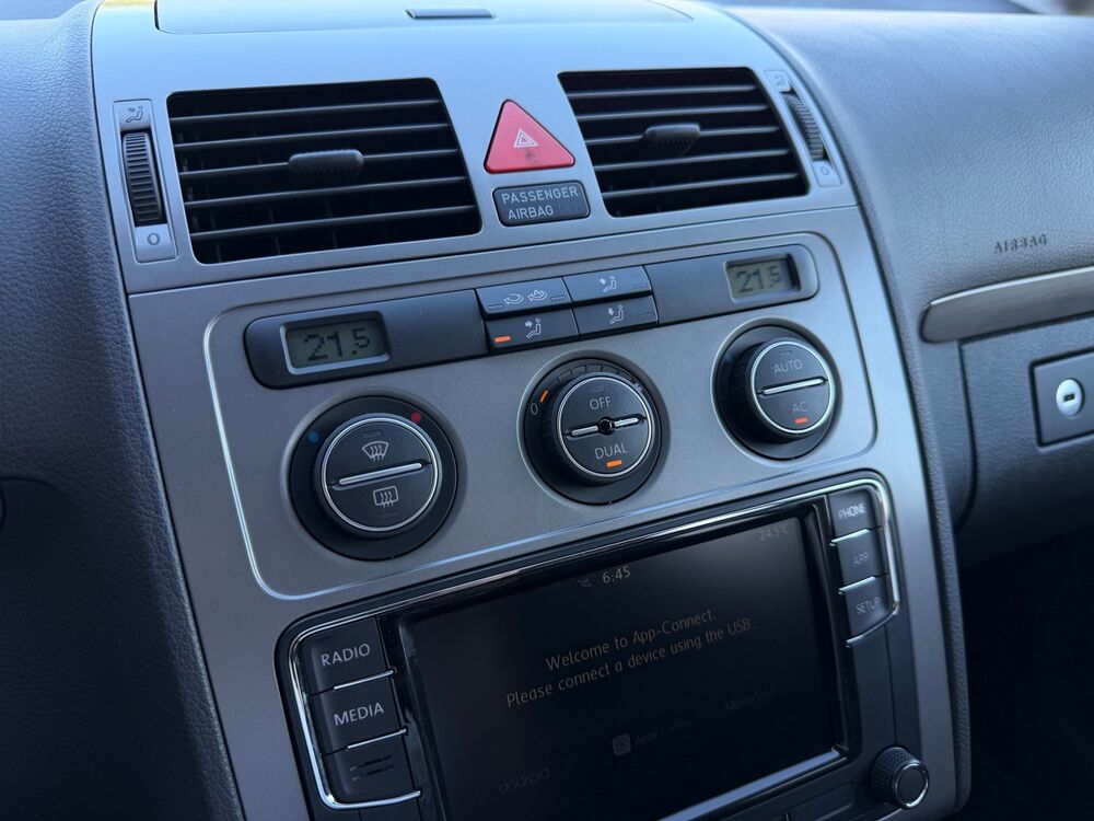 Touran Freestyle Phase 2 - 1.9 TDi 105cv 2010 occasion 95190 Goussainville