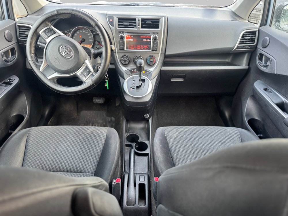 Verso 1.3 vvti 100 ch 104002 km boite auto 2011 occasion 45400 FLEURY LES AUBRAIS