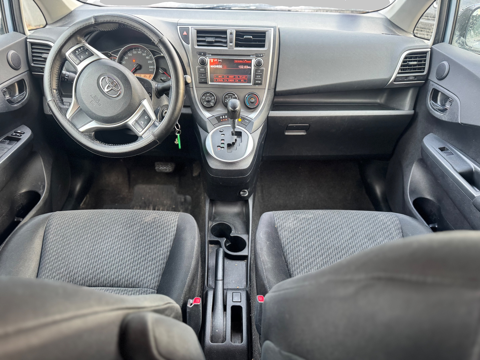 Verso 1.3 vvti 100 ch 104002 km boite auto 2011 occasion 45400 FLEURY LES AUBRAIS
