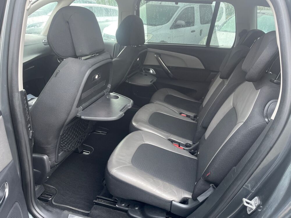 C4 2.0 BlueHdi 150CV BVA 160640KMS EXCLUSIVE 7 Places 2015 occasion 44840 Les Sorinieres