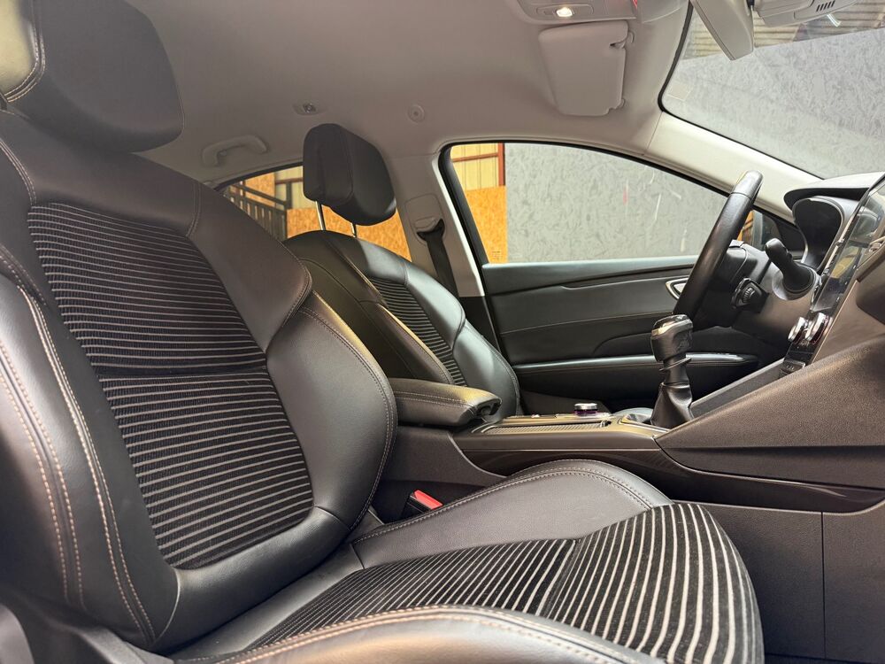 Talisman 1.6 dCi 130ch - SUIVI RENAULT / BOSE / HUD / ATTELAGE / CAM 2016 occasion 45560 Saint-Denis-en-Val
