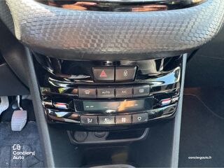 208 1.5 Blue HDI 100 Allure / CarPlay / Clim auto / Garantie 3 m 2018 occasion 69700 Givors