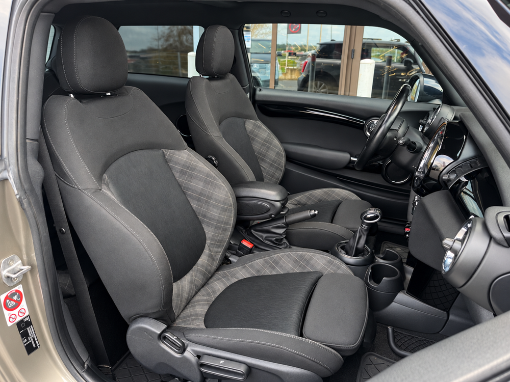 MINI COUPE COOPER 1.5 136 Ch &Eacute;DITION SHOREDITCH BVA6 / TO / Excitement 2016 occasion 34500 B&eacute;ziers