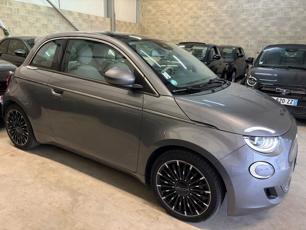 500 e 118cv 42kwh LA PRIMA / CUIR / CAMERA DE RECUL RADARS AV/A 2022 occasion 91480 Varennes-Jarcy