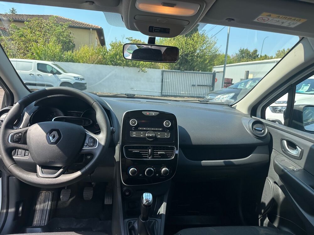 Clio IV 1.5 DCi 75 CV - Air 5 5PL. CLIM DISTRIB. NEUVE 1eMAIN SUIVI 2016 occasion 31120 Portet-sur-Garonne