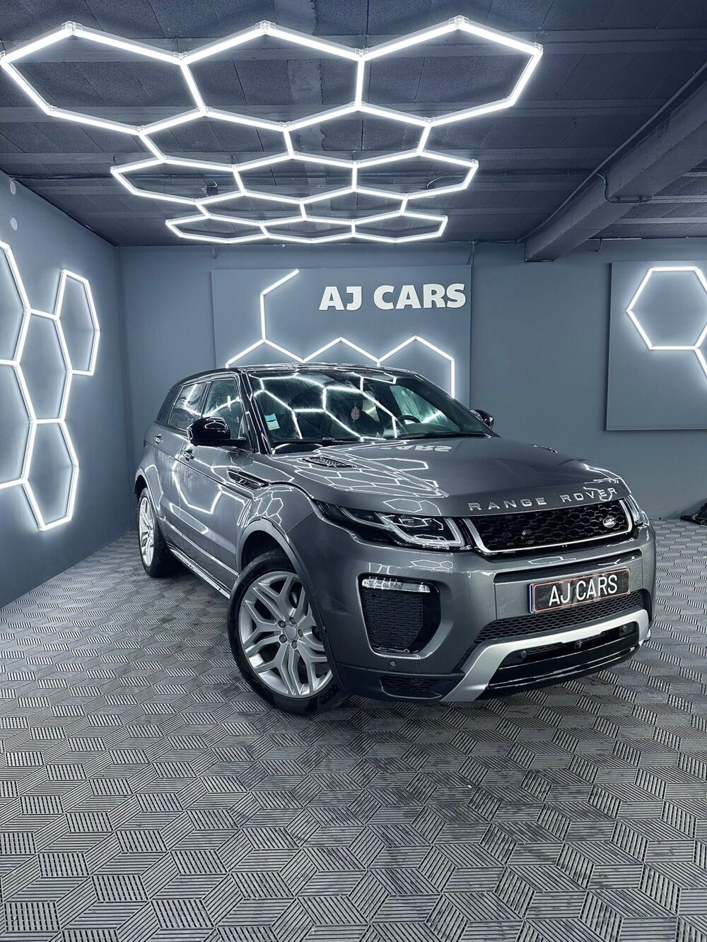 Range Rover Evoque HSE TD4 2.0 180Ch * CAMERA 360* GPS* GARANTIE 12 MOIS* 2017 occasion 57160 Moulins-l&egrave;s-Metz