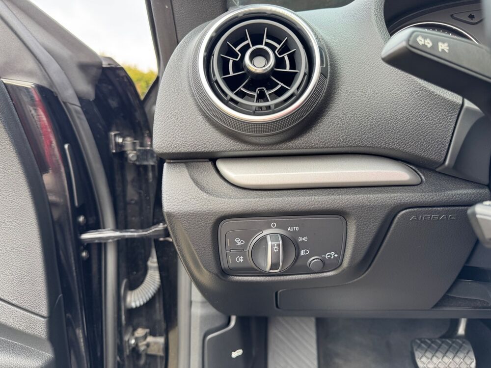 A3 Cabriolet 1.5 TFSI 150 CH / S tronic 7 / Design 2019 occasion 52000 CHAUMONT