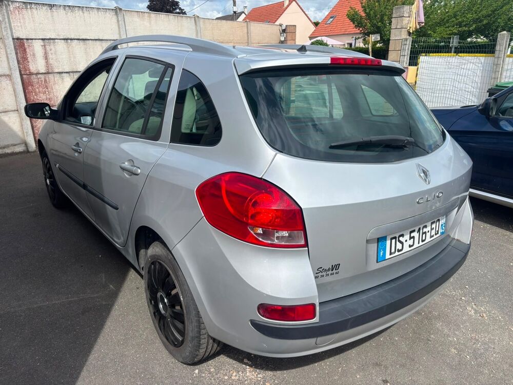 Clio 3 Estate 1.5 dCi 85 2008 occasion 45140 Saint Jean de la Ruelle