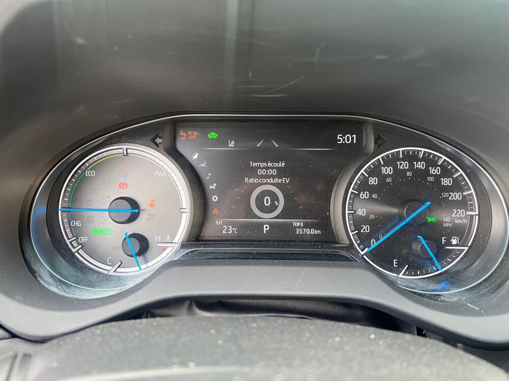 RAV 4 Toyota Venza Hybrid 2.5l 222ch - &eacute;quivalent RAV4 - si&egrave;ges ch 2023 occasion 95190 Goussainville