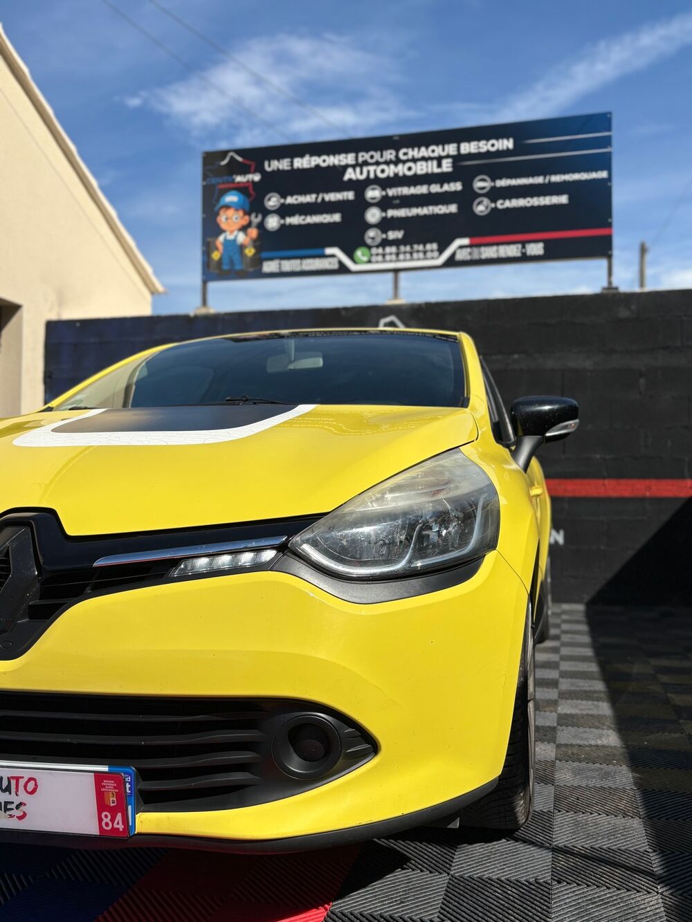 Clio IV Tce 90cv Edition Limit&eacute; Seven Embrayage NEUF 2013 occasion 84700 SORGUES