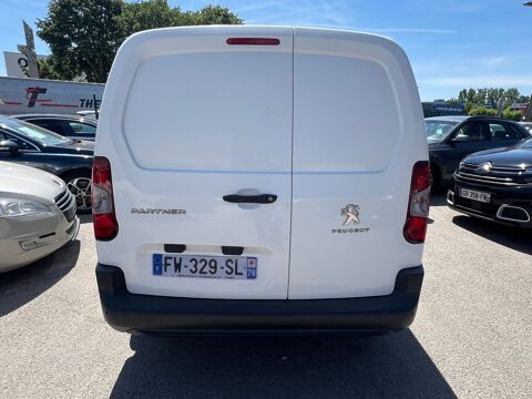 Partner III 1.2 L 131S&S STANDARD 650KG PREMIUM 3PL TVA R&Eacute;CUP&Eacute;RABLE 2021 occasion 78310 Coigni&egrave;res