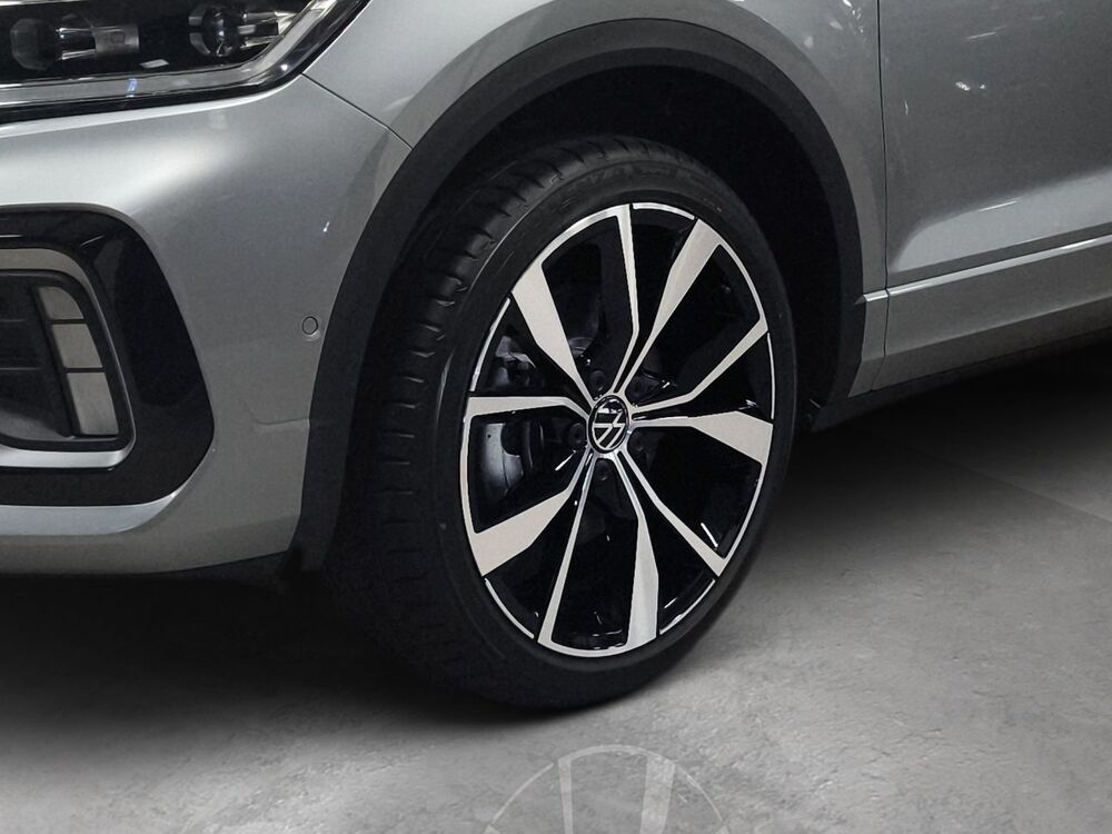T-ROC R-LINE 2.0 TDI 150 DSG 30 YEARS + TOIT OUVRANT PANORAMIQUE N 2025 occasion 16100 Ch&acirc;teaubernard