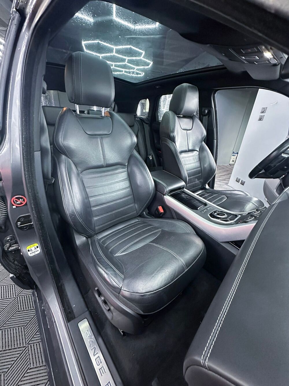 Range Rover Evoque HSE TD4 2.0 180Ch * CAMERA 360* GPS* GARANTIE 12 MOIS* 2017 occasion 57160 Moulins-l&egrave;s-Metz