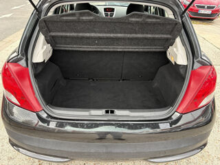 207 1.4 ESSENCE 5P 2012 occasion 95480 Pierrelaye