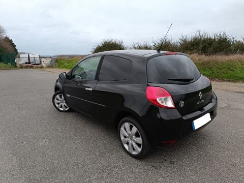 Clio III 1.2i 75cvx 2009 occasion 95420 Magny-en-Vexin
